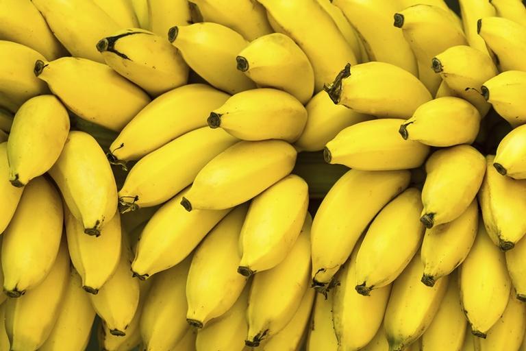 Breaking News: There’s ANOTHER way to peel a banana Breaking News: There’s ANOTHER way to peel a banana