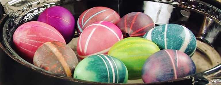 Fun holiday craft: how to make rubber band Easter eggs Fun holiday craft: how to make rubber band Easter eggs