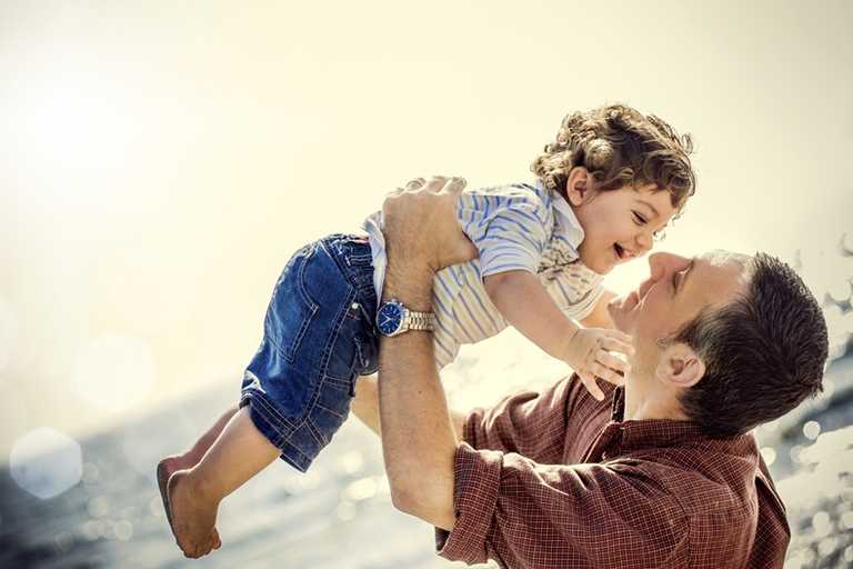Minding the children is actually GOOD for Dad’s health Minding the children is actually GOOD for Dad’s health
