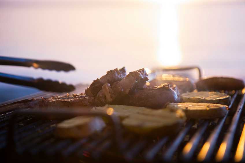 10 really easy hacks for a finger-lickin’ BBQ