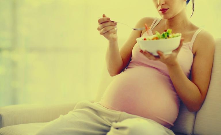 10 food types to avoid if you’re pregnant 10 food types to avoid if you’re pregnant