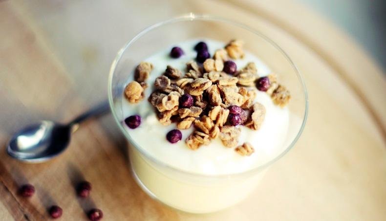 Why you should be eating MORE vanilla yogurt
