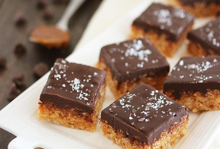 Salted caramel Rice Krispie treats are the perfect way to celebrate the weekend Salted caramel Rice Krispie treats are the perfect way to celebrate the weekend