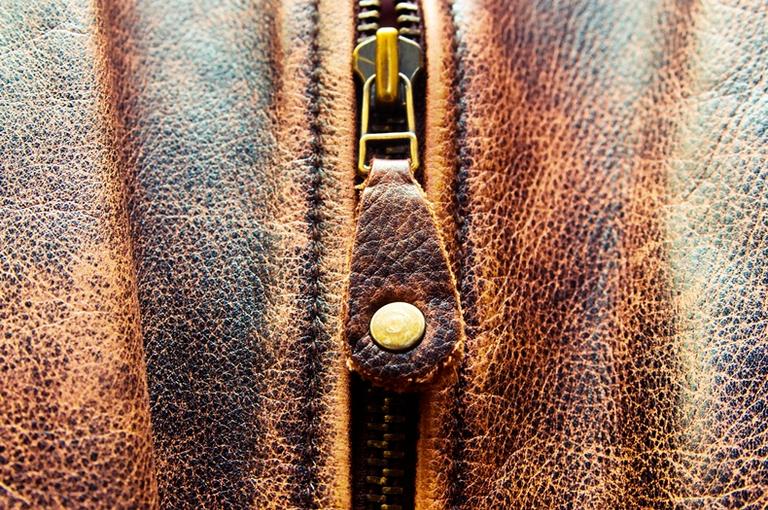 How To Fix a Broken Zipper In 3 Seconds How To Fix a Broken Zipper In 3 Seconds