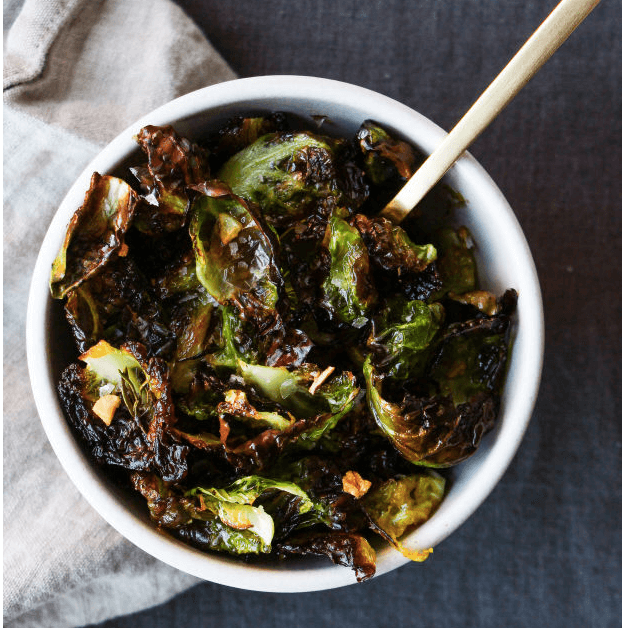 These Crispy, Crunchy Brussel Sprout Chips Will Help Kick Your Tayto Habit These Crispy, Crunchy Brussel Sprout Chips Will Help Kick Your Tayto Habit
