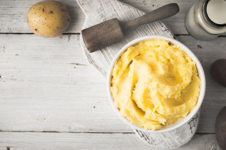 The only cheesy garlic mashed potato recipe you will ever need The only cheesy garlic mashed potato recipe you will ever need