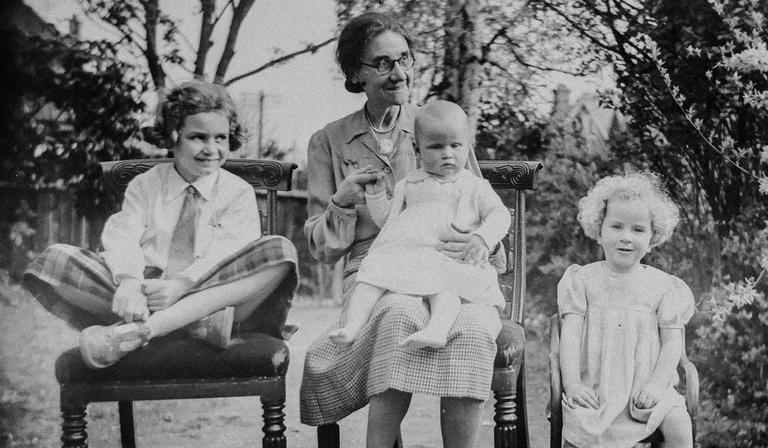 “Crying is a baby’s exercise”: The weirdest expert advice from the last century “Crying is a baby’s exercise”: The weirdest expert advice from the last century