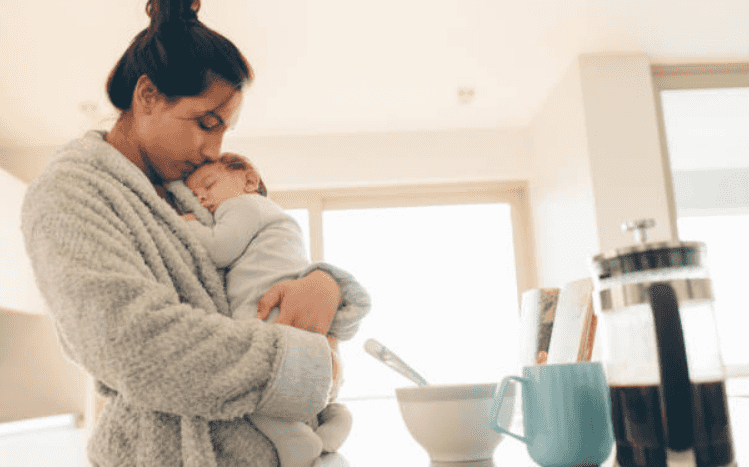 The reason why we need to stop telling new mums to ‘savour every moment’