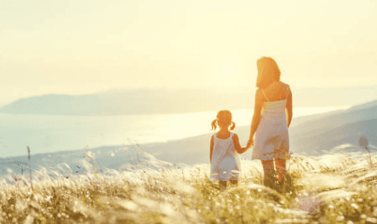 4 simple activities to keep the little ones entertained during the sunny evenings 4 simple activities to keep the little ones entertained during the sunny evenings