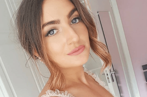 Stylist Courtney Smith is wearing a Penneys nightie as a dress and we LOVE it Stylist Courtney Smith is wearing a Penneys nightie as a dress and we LOVE it