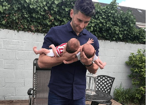 Bernard Brogan brings newborn twins onto pitch to celebrate win Bernard Brogan brings newborn twins onto pitch to celebrate win