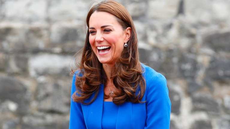 Kate Middleton shared the cutest moment with a little girl in Scotland yesterday Kate Middleton shared the cutest moment with a little girl in Scotland yesterday