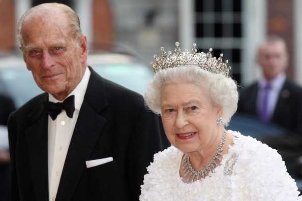 Queen Elizabeth isn’t impressed by Prince Philip’s ‘fast’ driving Queen Elizabeth isn’t impressed by Prince Philip’s ‘fast’ driving
