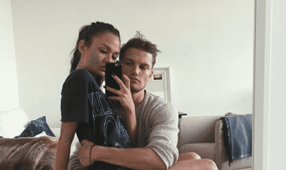 The internet is cracking up over these parents’ sexy couple selfie