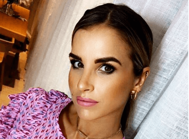 This is how much Vogue Williams’ dress on the Late Late Show cost This is how much Vogue Williams’ dress on the Late Late Show cost