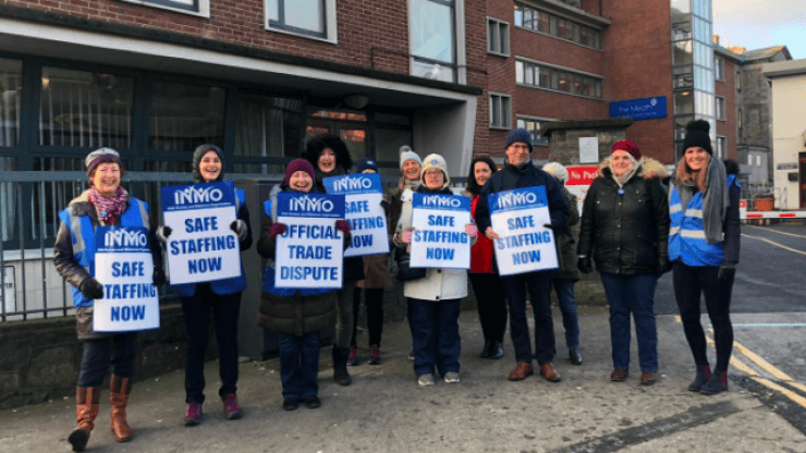 Nurses could see pay rise of up to €2,439 in new deal Nurses could see pay rise of up to €2,439 in new deal