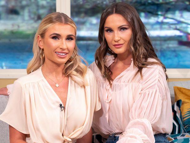 Philip Schofield just quizzed Billie Faiers about the cost of her wedding, and it was SO awkward Philip Schofield just quizzed Billie Faiers about the cost of her wedding, and it was SO awkward