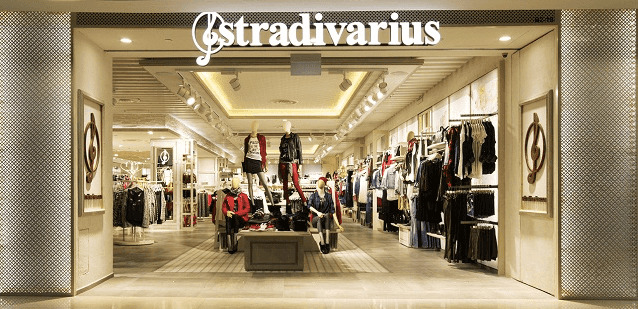 Need something new to wear to work? This €20 Stradivarius dress will do the trick