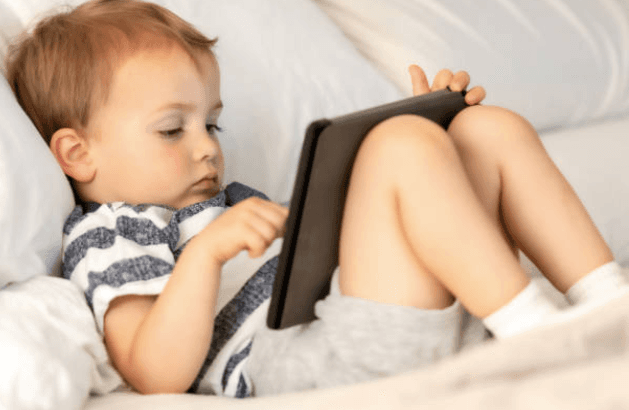 Three-year-old accidentally locks dad out of iPad for 47 years Three-year-old accidentally locks dad out of iPad for 47 years