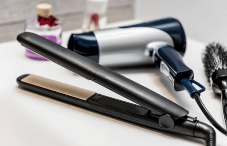 This is why we need to start cleaning our hair curlers and straighteners This is why we need to start cleaning our hair curlers and straighteners