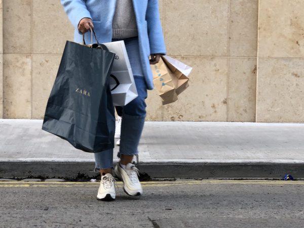 This flattering animal print pencil skirt has been reduced to €10 in Zara This flattering animal print pencil skirt has been reduced to €10 in Zara