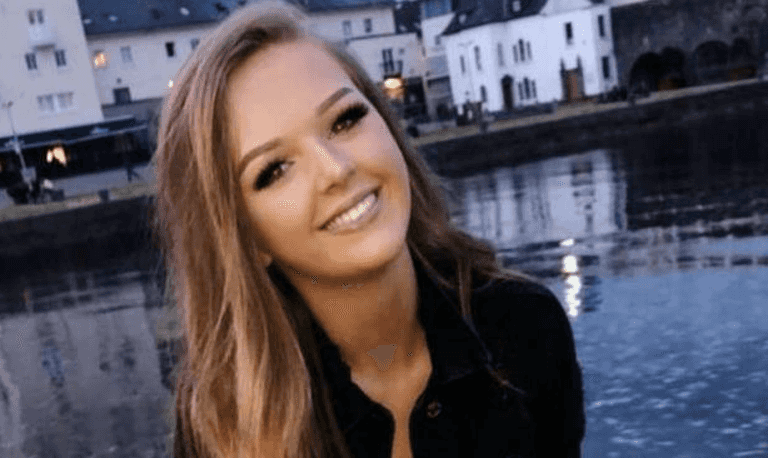 Jessica Moore laid to rest as family tell funeral she earned 531 points in Leaving Cert Jessica Moore laid to rest as family tell funeral she earned 531 points in Leaving Cert