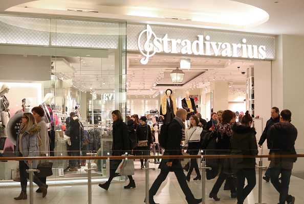 This heavenly €26 Stradivarius dress is exactly what our summer wardrobe has been missing This heavenly €26 Stradivarius dress is exactly what our summer wardrobe has been missing