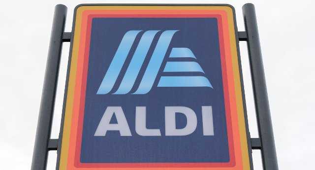Aldi bans non-detectable black plastic trays from beef products Aldi bans non-detectable black plastic trays from beef products