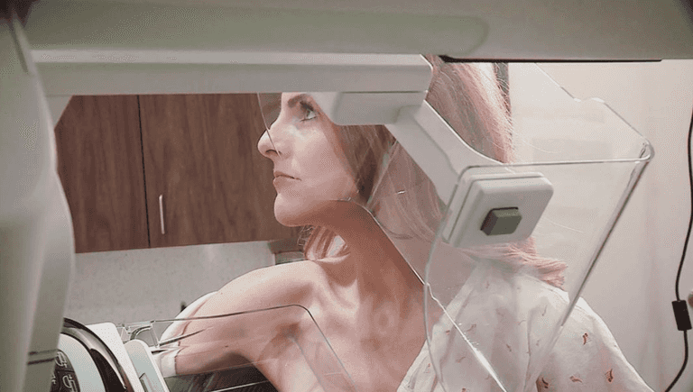 Journalist diagnosed with breast cancer during live TV report Journalist diagnosed with breast cancer during live TV report