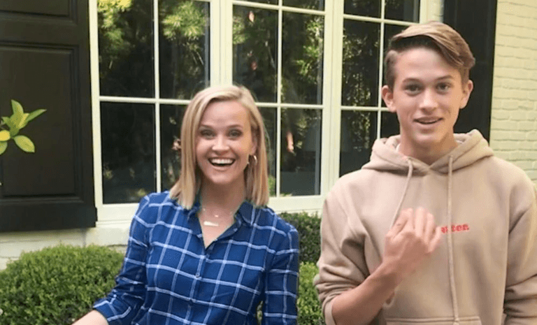 Reese Witherspoon showing off a dance move she learned from her son is the most ‘mum’ thing ever Reese Witherspoon showing off a dance move she learned from her son is the most ‘mum’ thing ever
