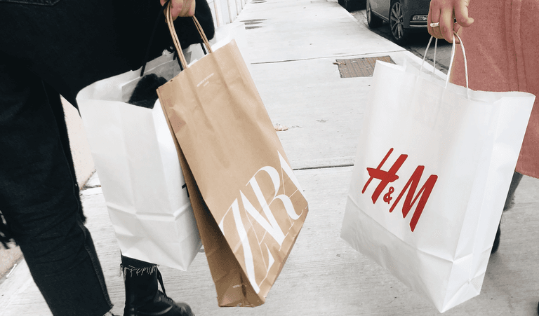 The versatile €40 Zara dress you can wear in a number of different ways The versatile €40 Zara dress you can wear in a number of different ways