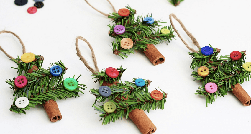 10 easy-peasy Christmas-themed crafts to keep the kids busy indoors