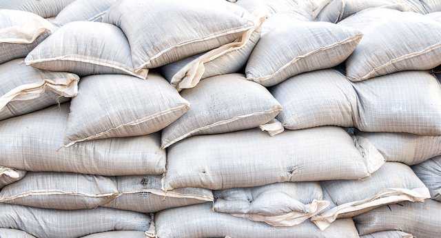 Dublin City Council to erect flood defences as Storm Brendan draws near Dublin City Council to erect flood defences as Storm Brendan draws near