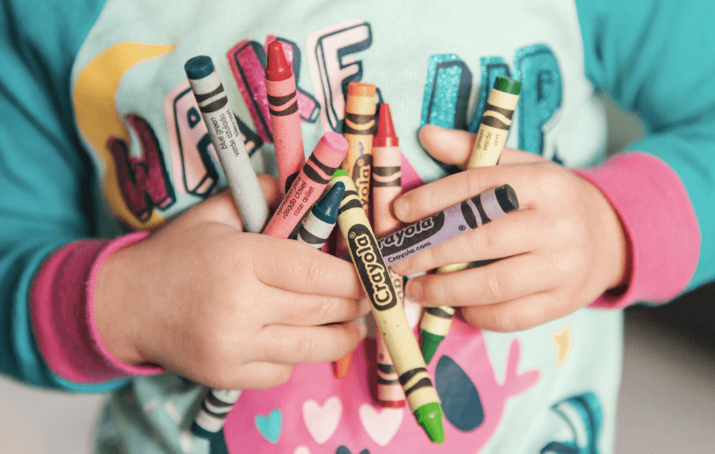 3 indoor activties that’ll teach children how to practise some random acts of kindness this week