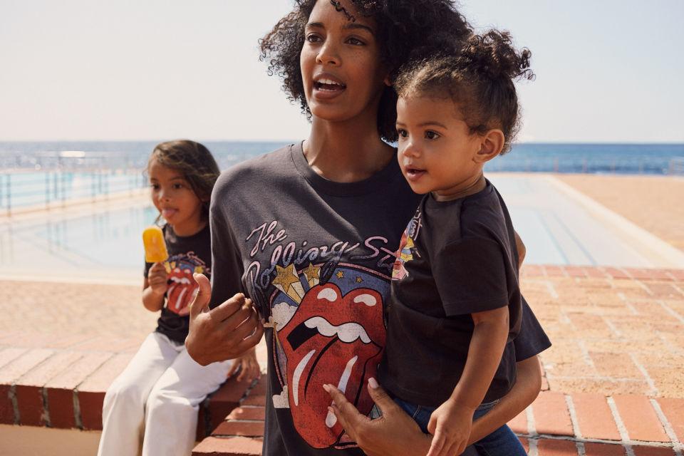 H&M has a matching t-shirt collection for mums and kids – and we NEED these now