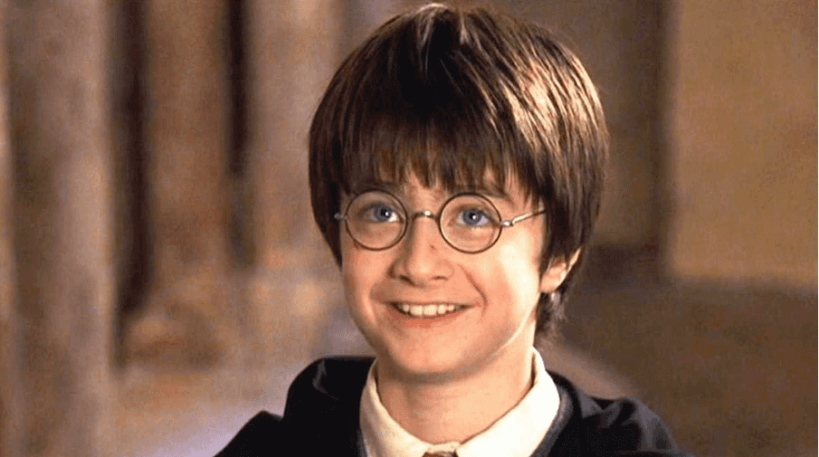 Daniel Radcliffe has kicked off a celebrity reading of Harry Potter and the Philosopher’s Stone
