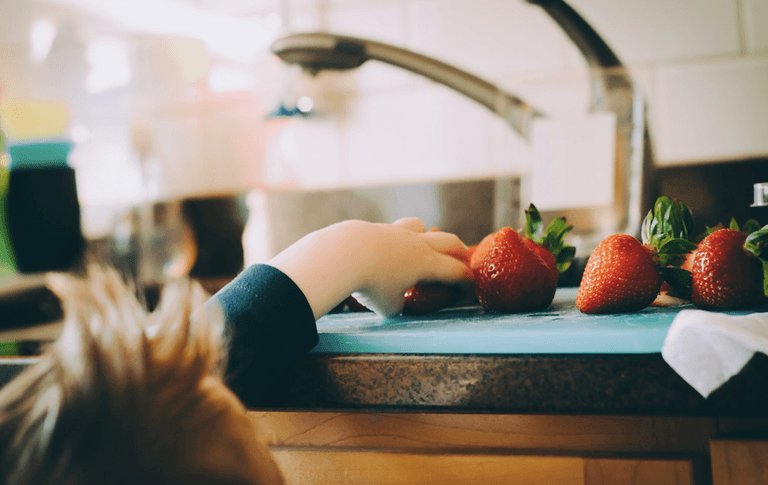 Exhausted keeping up with your kids’ constant snack requests? The ONE tip that helped me Exhausted keeping up with your kids’ constant snack requests? The ONE tip that helped me
