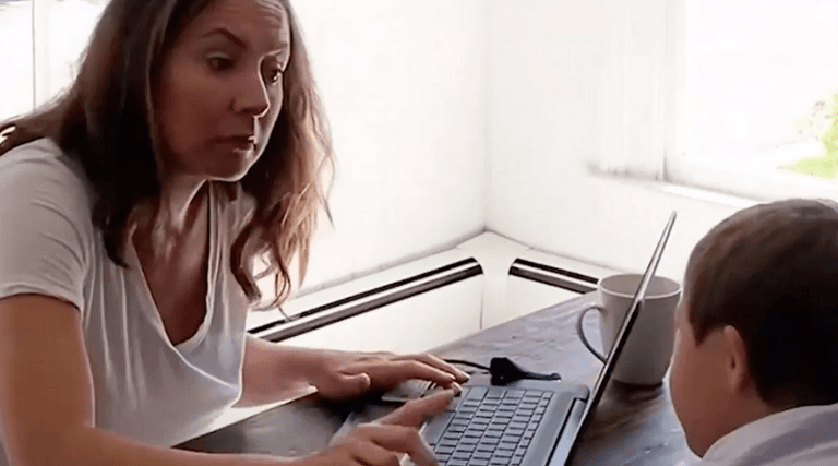 Working from home with kids: One mum shows it like it REALLY is Working from home with kids: One mum shows it like it REALLY is