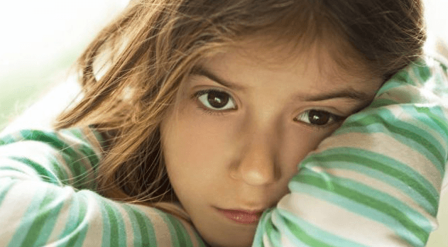 Turns out, kids with “helicopter parents” are more likely to suffer from anxiety Turns out, kids with “helicopter parents” are more likely to suffer from anxiety