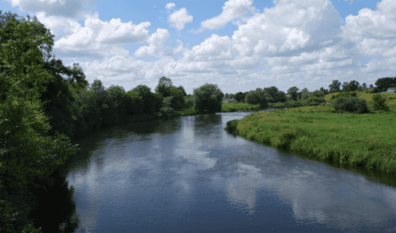 Teenager rescues two young boys who got into difficulty swimming in the River Boyne Teenager rescues two young boys who got into difficulty swimming in the River Boyne