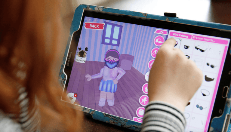 Parents warned to be aware that Roblox could expose children to sex and nudity Parents warned to be aware that Roblox could expose children to sex and nudity