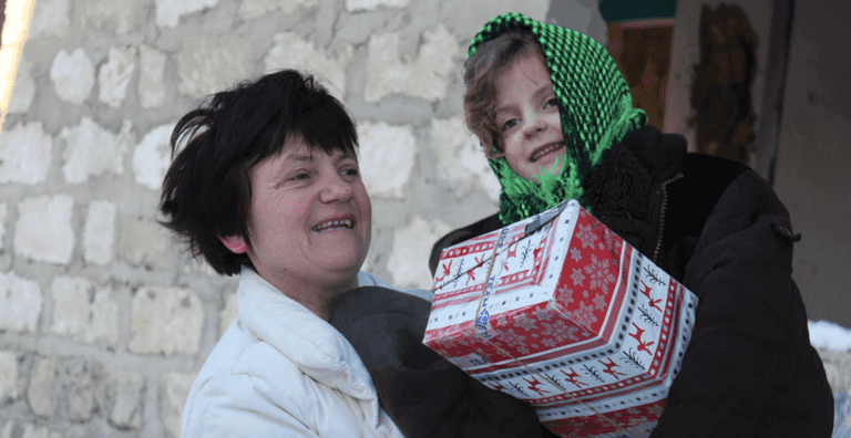 Team Hope Romania volunteer: “It was the first time this child had ever gotten anything for herself” Team Hope Romania volunteer: “It was the first time this child had ever gotten anything for herself”