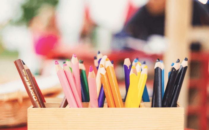 Pupils at DEIS Gaelscoileanna do better at English than peers in English-speaking schools Pupils at DEIS Gaelscoileanna do better at English than peers in English-speaking schools