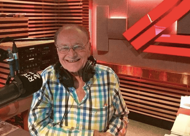 Larry Gogan’s 12 grandkids fill in for him on air Larry Gogan’s 12 grandkids fill in for him on air