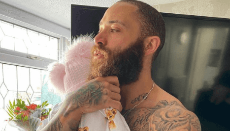 “You made me a better man:” Ashley Cain shares tribute to baby Azaylia “You made me a better man:” Ashley Cain shares tribute to baby Azaylia