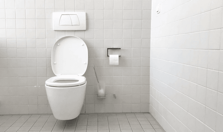 One mum has a very simple trick for getting her boys to stop peeing on the floor One mum has a very simple trick for getting her boys to stop peeing on the floor