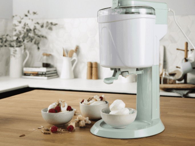 Ice cream makers and popcorn makers are coming to Aldi next month Ice cream makers and popcorn makers are coming to Aldi next month
