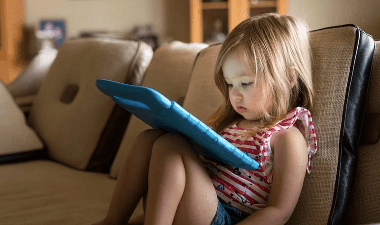 Children allowed screen time in the morning more likely to suffer disturbed behaviour Children allowed screen time in the morning more likely to suffer disturbed behaviour