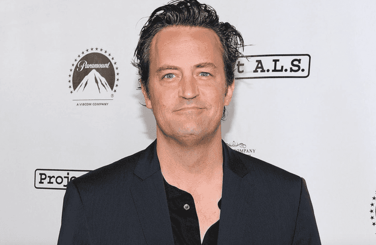 Matthew Perry splits from fiancée Molly Hurwitz Matthew Perry splits from fiancée Molly Hurwitz