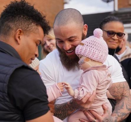 Ashley Cain gets tattoo in honour of baby Azaylia three months after her passing Ashley Cain gets tattoo in honour of baby Azaylia three months after her passing
